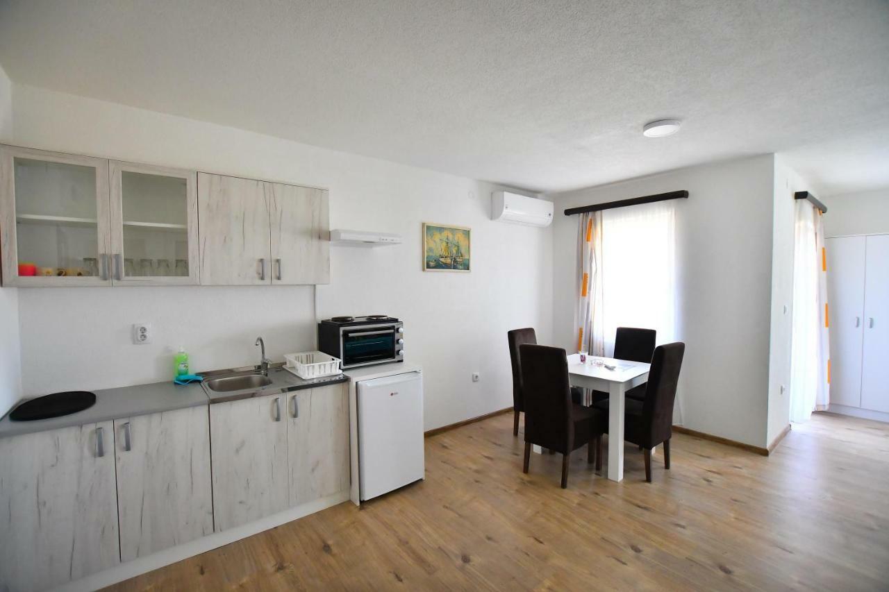 Vulsa Apartmani Kladovo Exterior foto