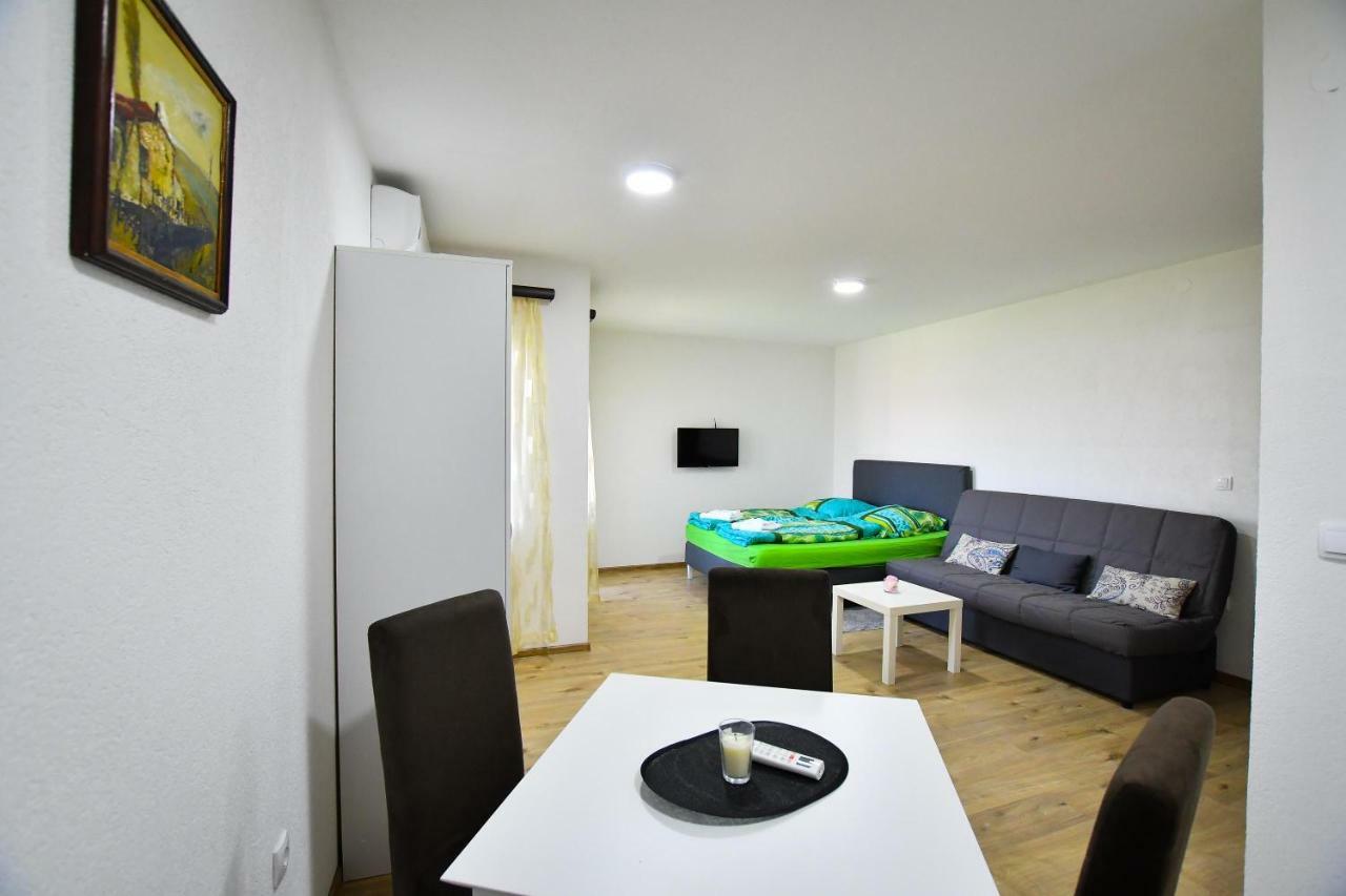 Vulsa Apartmani Kladovo Exterior foto